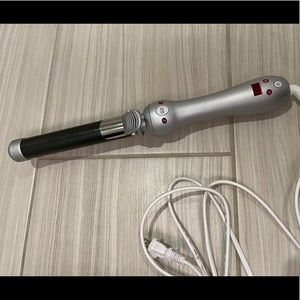 Beachwaver Pro 1.25” curling iron